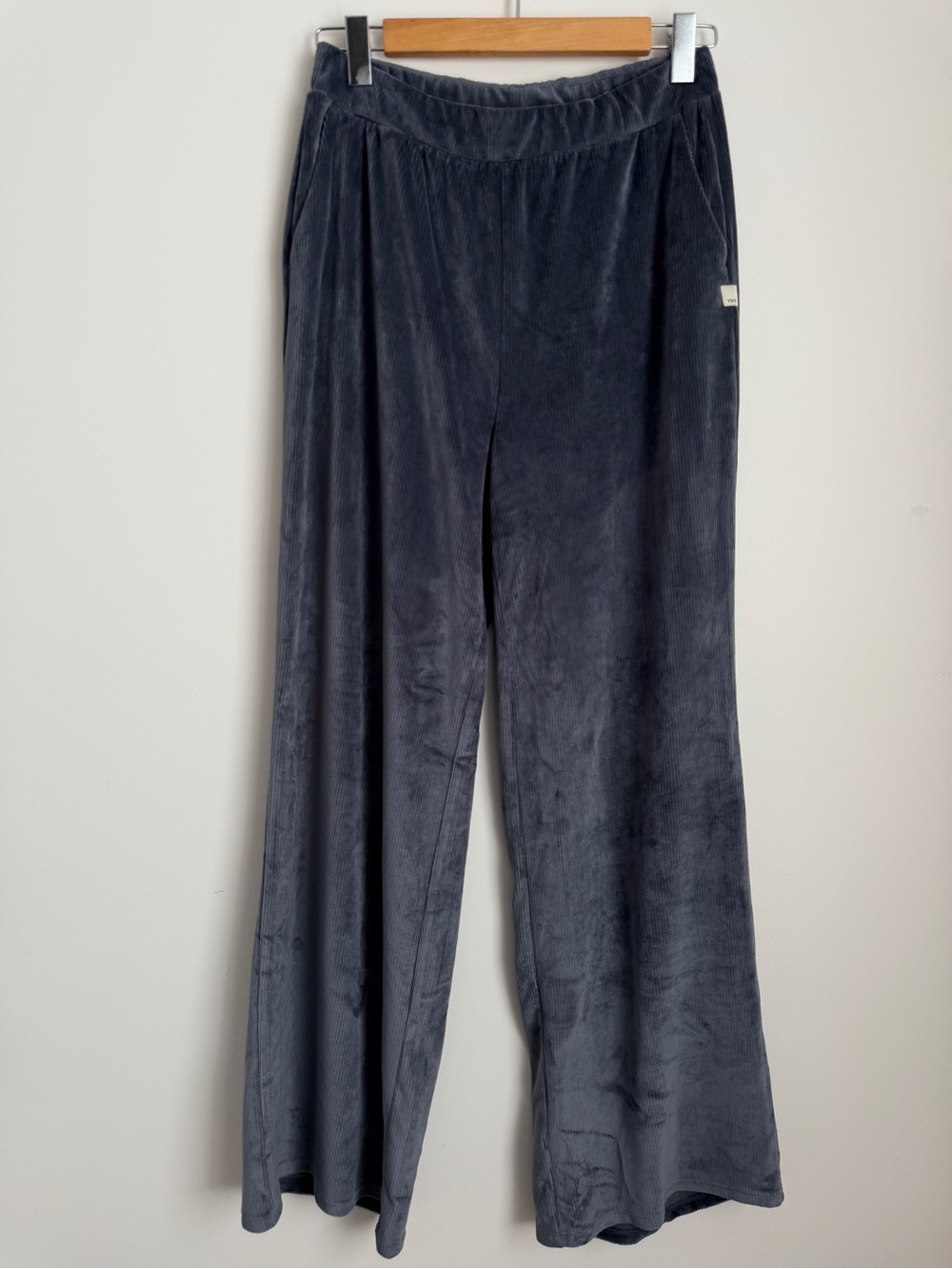Vuori Haven Wide-Leg Lounge Pants Velour Rib Knit Azure Size M - Picture 3 of 10